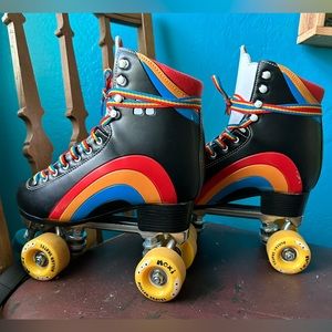 Moxi rainbow riders / black asphalt / size 8